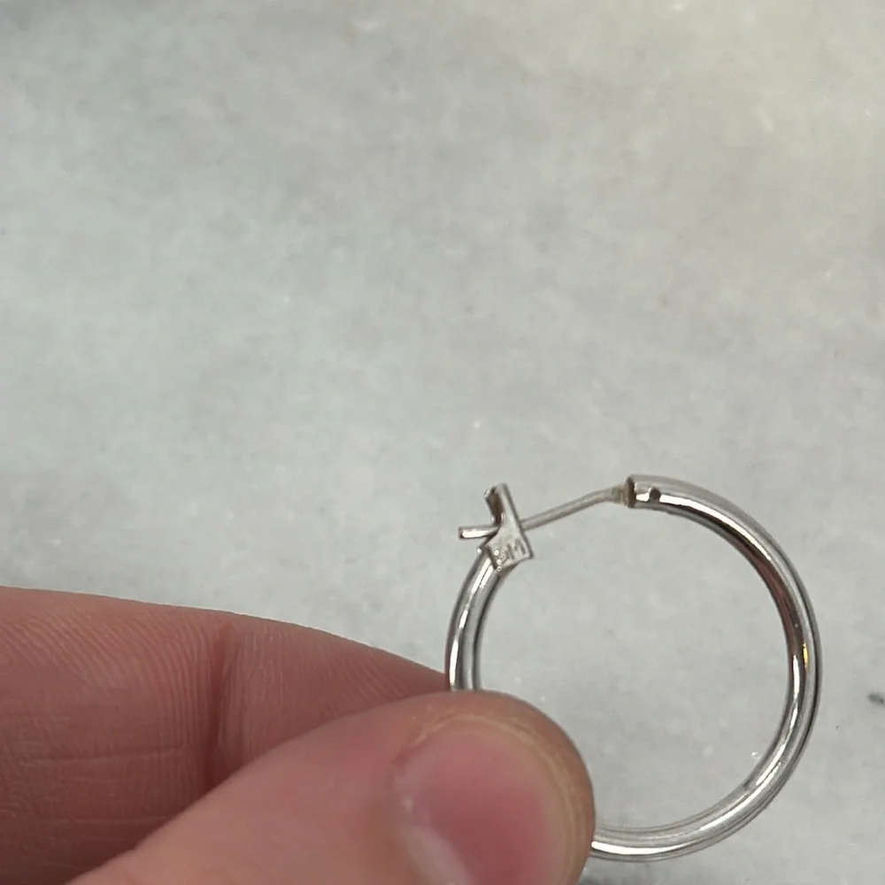 Sold❌❌❌Vintage Monet silver hoop earrings - Picture 2 of 4